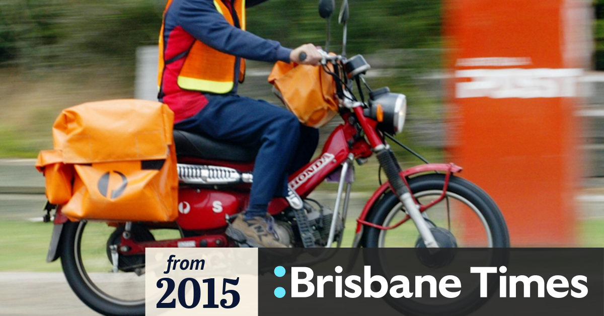 Postal worker charged with stealing gift cards from mail